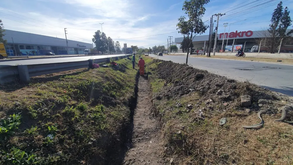 limpieza-canal-tavella-5-1536x864