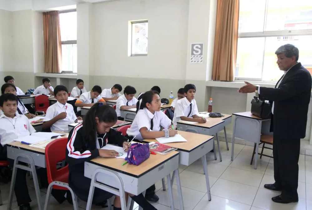 Becas-1536x1034