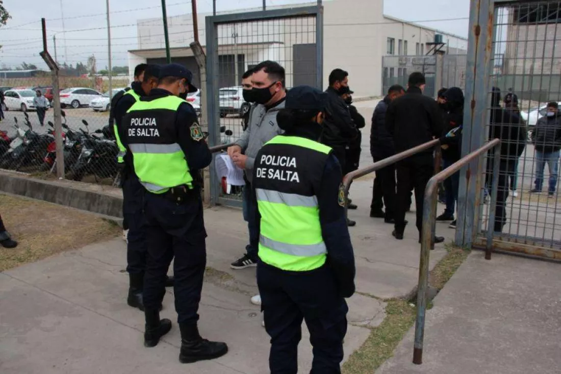 89393-lo-que-exigira-la-policia-a-los-hinchas-para-ingresar-al-estadio-martearena