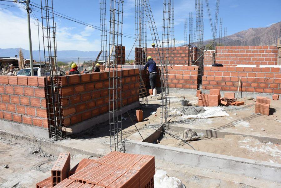 78201-el-ipv-construye-en-cafayate-viviendas-con-sistema-bioclimatico
