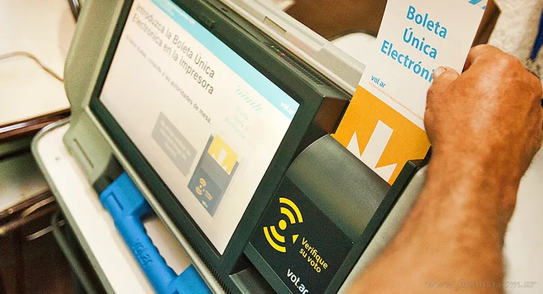 salta-voto-electronico