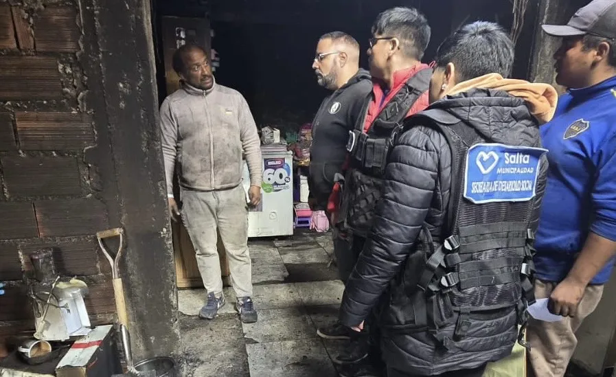 asistencia-x-incendio-de-vivienda-el-circulo-a