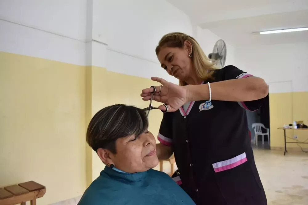 corte-de-pelo-Solidaridad-1-1536x1024