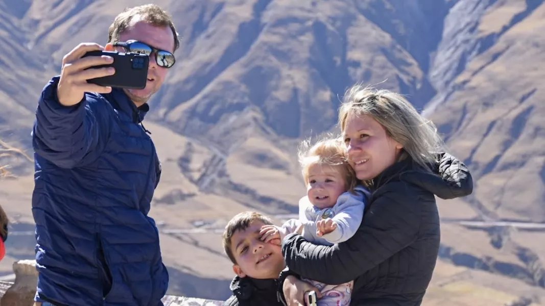 22159-con-una-agenda-federal-y-conectividad-record-salta-recibio-a-mas-de-267000-turistas