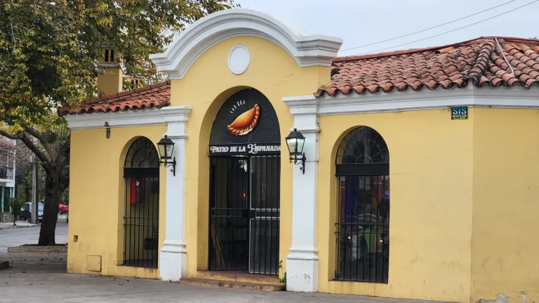 patio-de-la-empanada-1-768x432