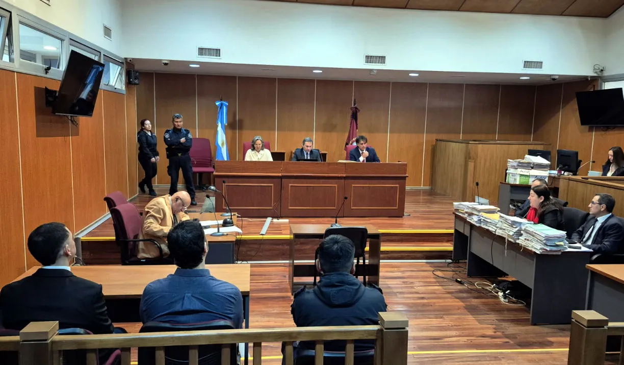 071125_juicio_salas_01