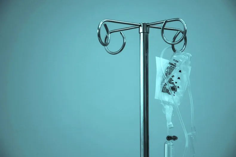 suero-intravenoso-anmat-hospitales