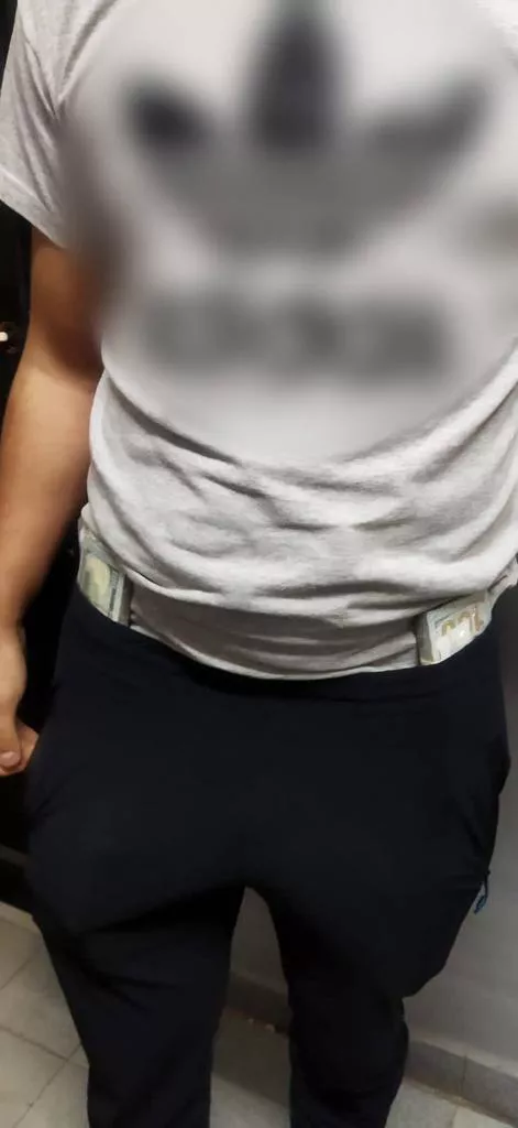 47.000 dólares y 60.000 pesos adosados al cuerpo en Salta