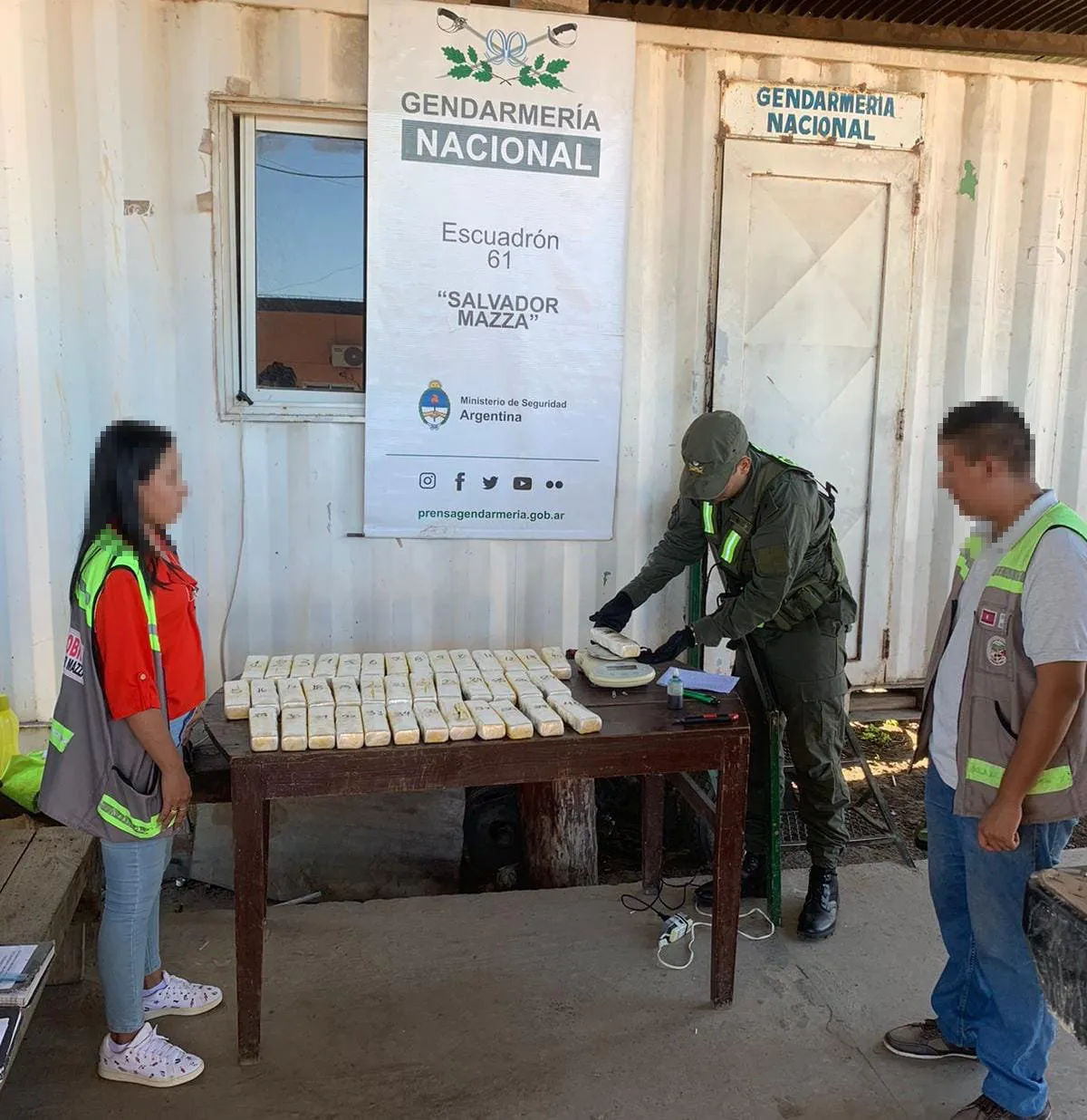 SALTA-DOS PROCEDIMIENTOS-DETENIDOS-COCAINA (2)