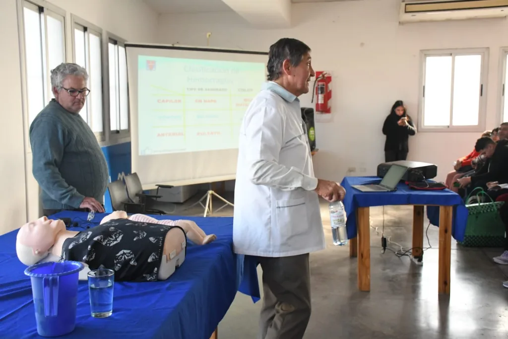 curso-de-rcp-8-1024x683