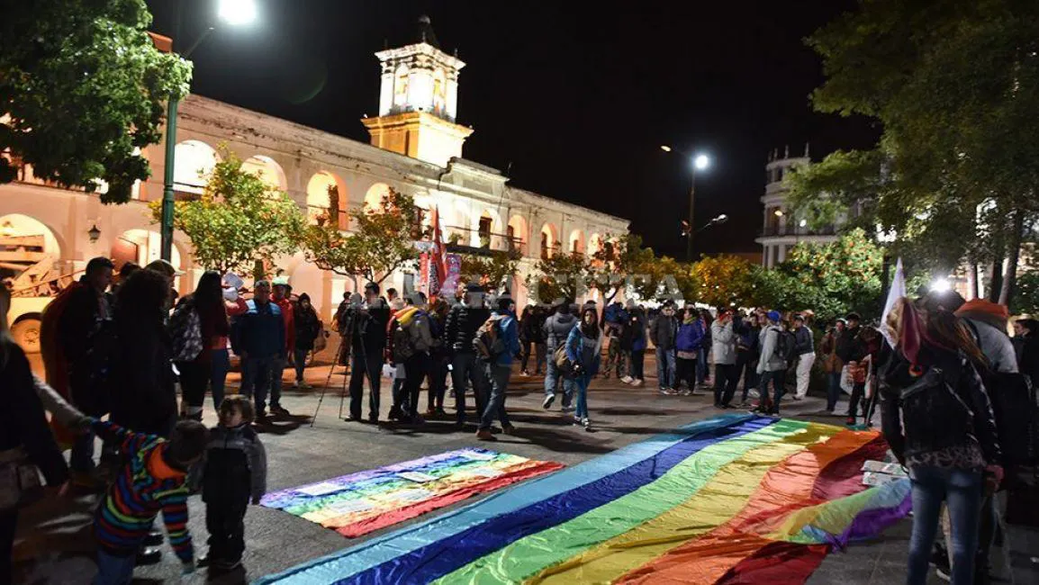 52874-llega-una-nueva-marcha-del-orgullo-gay