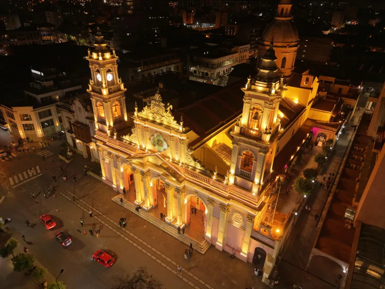 nueva-iluminacion-catedral-1-1-768x576