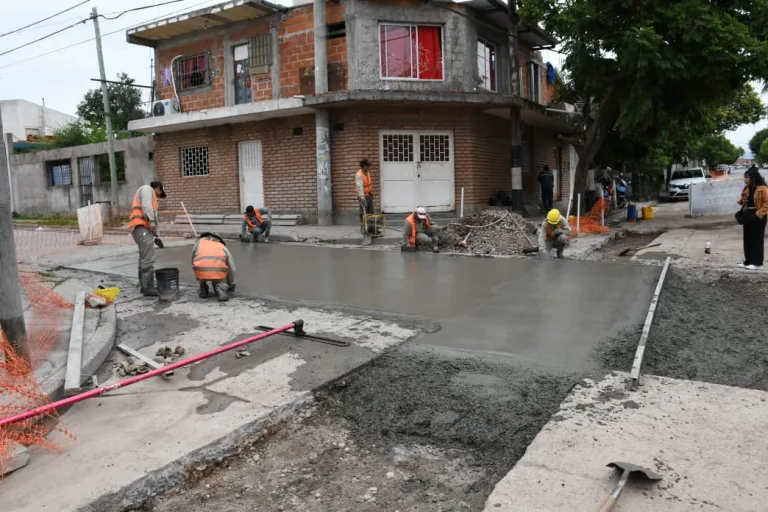 hormigonado-ara-portaviones-25-de-mayo-esq-manantial-4-768x512