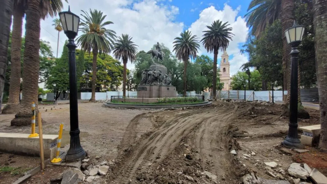 obra-plaza-9-de-julio-parquizado-1068x603