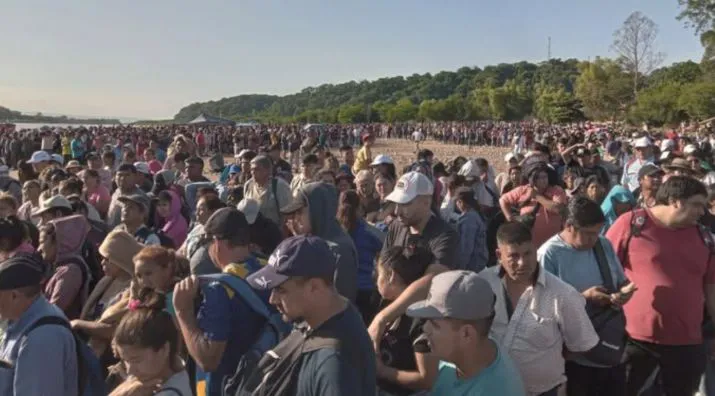 6769b43b5eb2e_715_396!