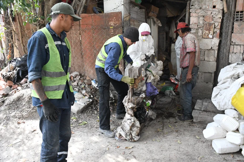 limpieza-acumulador-barrio-pablo-saravia-5-1024x683