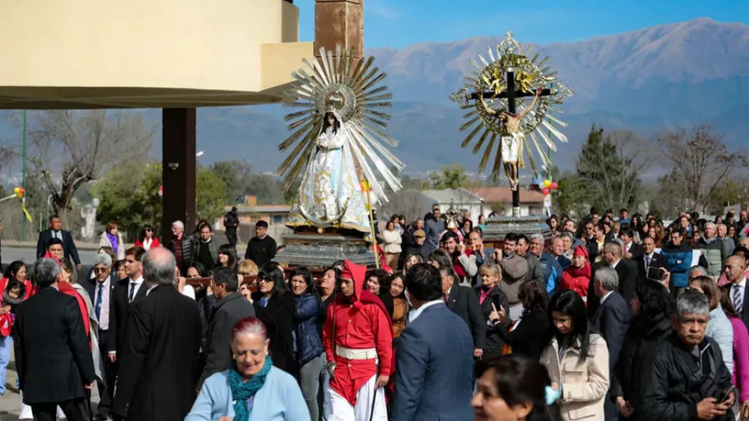 109627-el-proximo-4-de-septiembre-las-imagenes-peregrinas-del-senior-y-la-virgen-del-milagro-visitaran-la-casa-de-gobierno-20260821150913