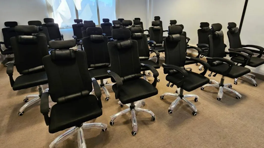 12778-entregaron-mobiliario-al-sistema-de-emergencias-911