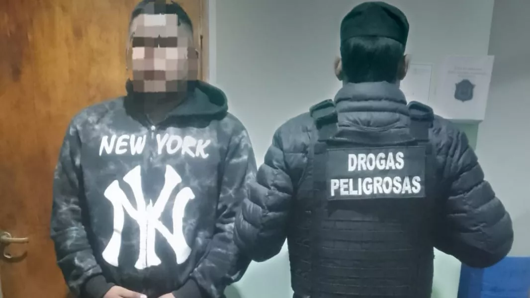 109180-la-policia-de-salta-secuestro-mas-de-400-dosis-de-marihuana-y-demoro-a-dos-personas-durante-patrullajes-preventivos