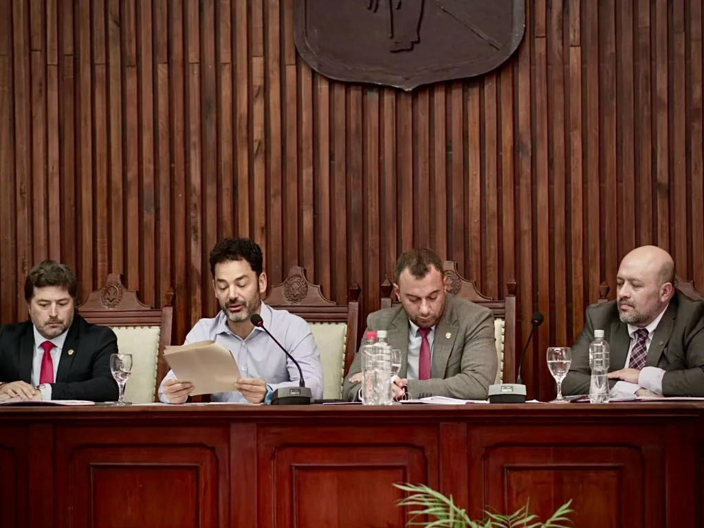 intendente-mensaje-concejo-8-1024x768