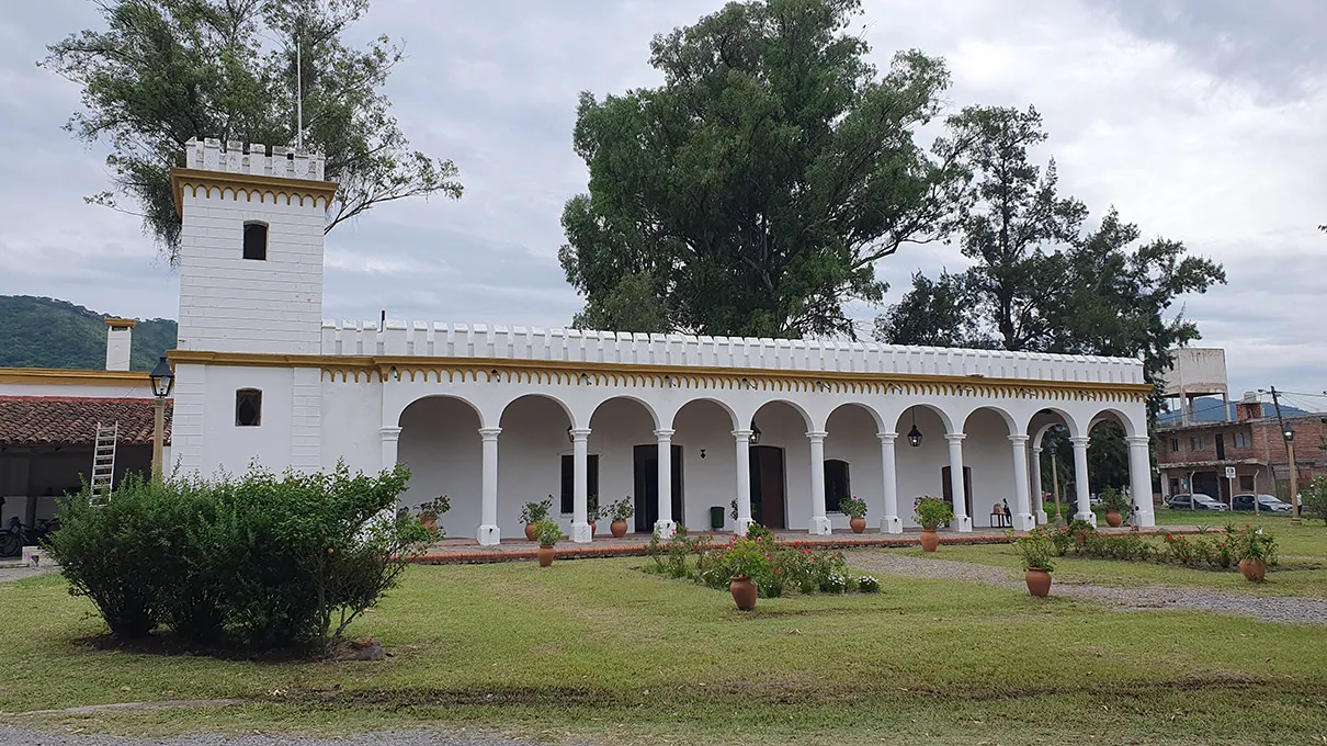 casona-castanares-por-la-muestra-por-guemes-28