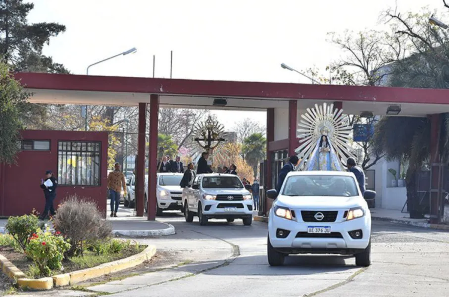 97495-las-imagenes-peregrinas-del-senior-y-la-virgen-del-milagro-visitaran-por-tercer-anio-consecutivo-la-casa-de-gobierno