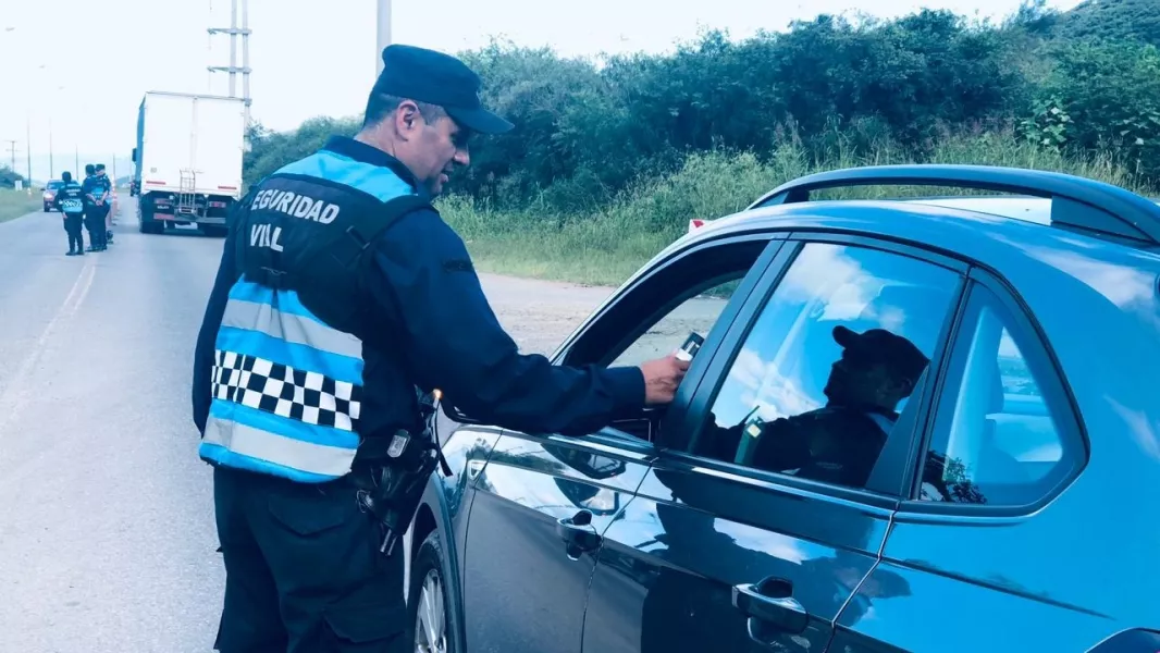 106936-seguridad-vial-detecto-e-infracciono-a-mas-de-120-conductores-por-tolerancia-cero