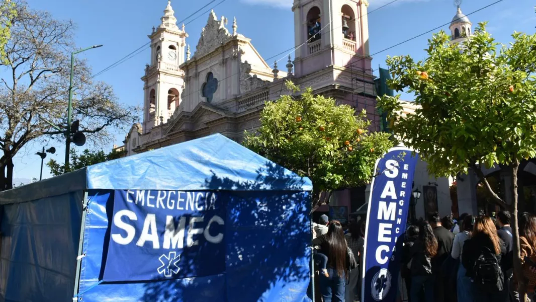 109783-el-samec-brindo-cobertura-sanitaria-durante-el-milagro-de-la-infancia-y-la-catequesis-en-la-catedral