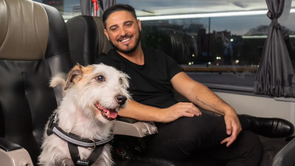 flechabus-lanza-su-nuevo-servicio-viajes-mascotas-familia-ampliada