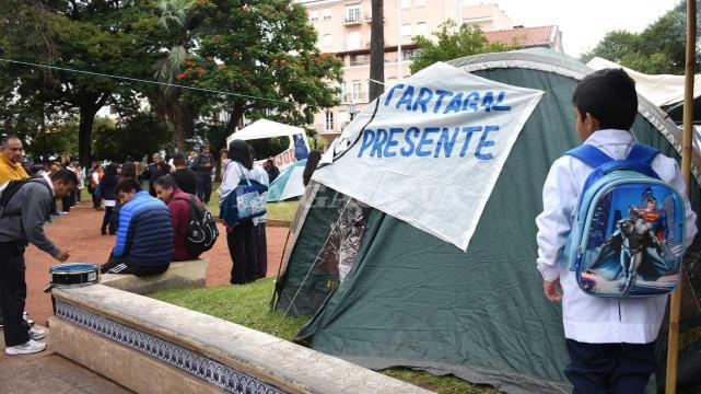 tmb1_acampe-docente-foto-gaceta-alfredo-burgos-118107-103100