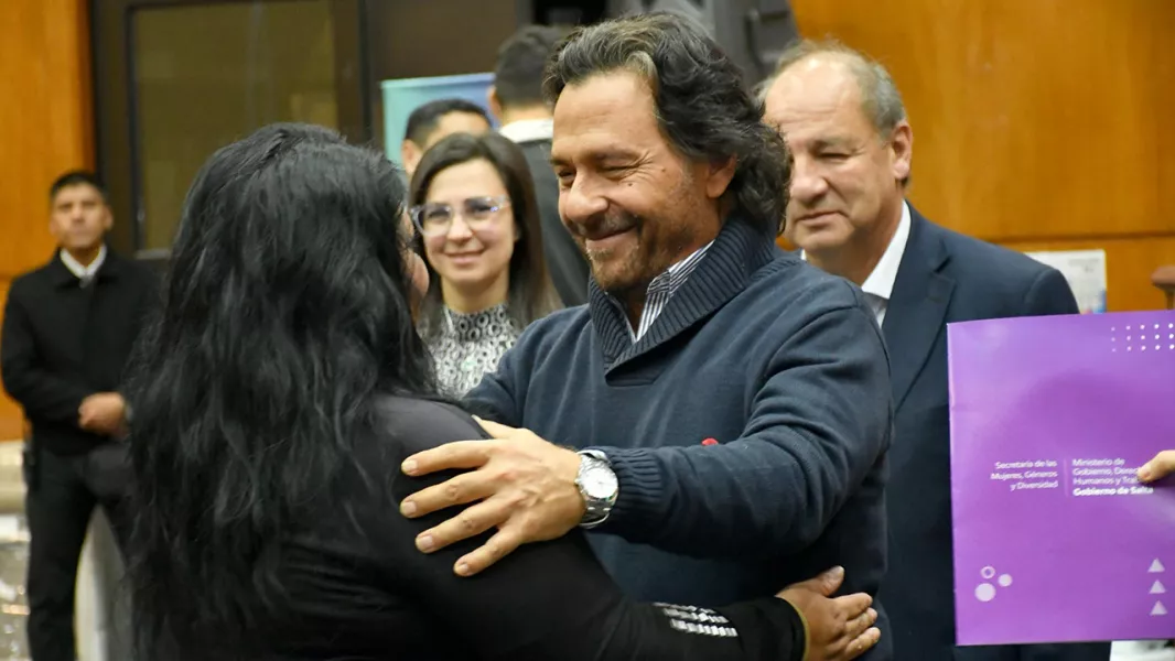 101214-gustavo-saenz-entrego-herramientas-a-42-emprendedores-inclusion-oportunidades-igualdad-para-progresar