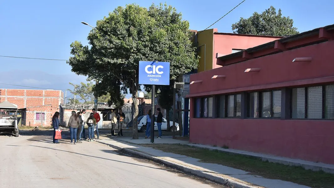 12563-upateco-y-la-municipalidad-lanzaron-nuevos-cursos-universitarios-en-los-barrios (1)