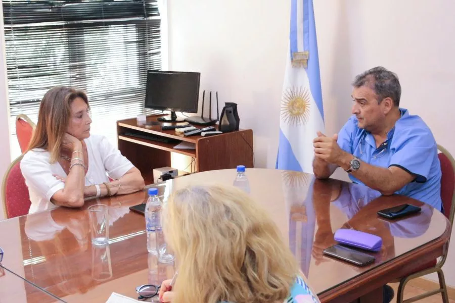 5707-el-ministro-mangione-expuso-el-plan-de-trabajo-sanitario-a-la-defensoria-de-los-derechos-del-ninio