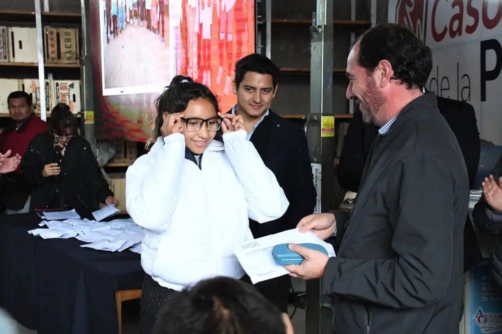 entrega-de-anteojos-3-1536x1023