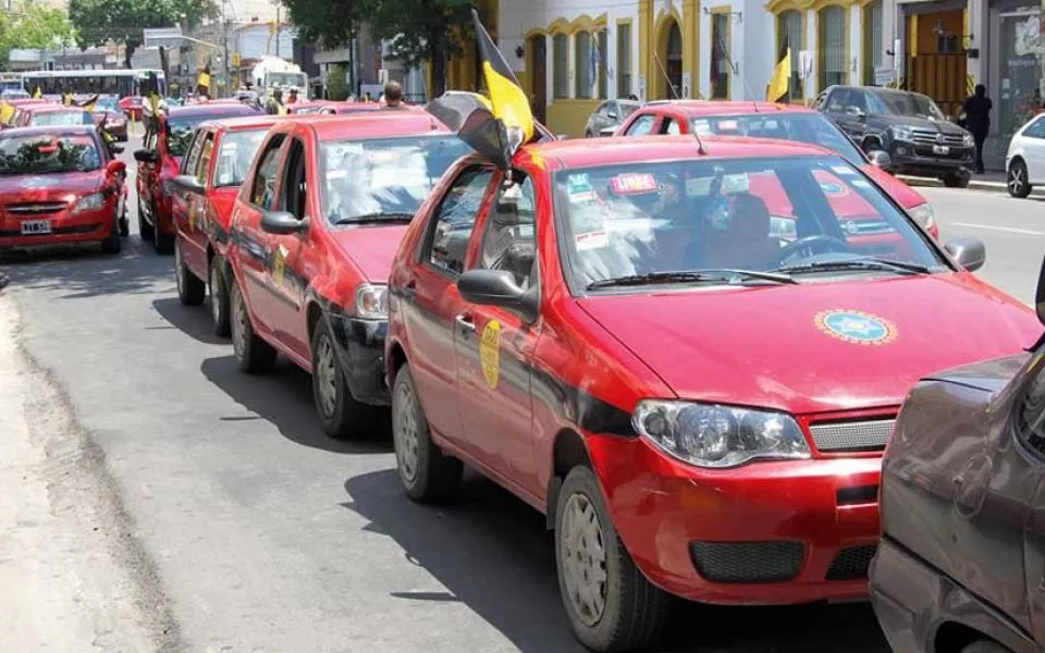 33521-con-los-remiseros-en-contra-el-sabado-sube-un-20-la-tarifa-de-taxis-y-remises