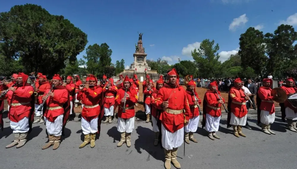 se-conmemora-nuevo-aniversario-batalla-salta-hay-cortes-transito-133056-103654