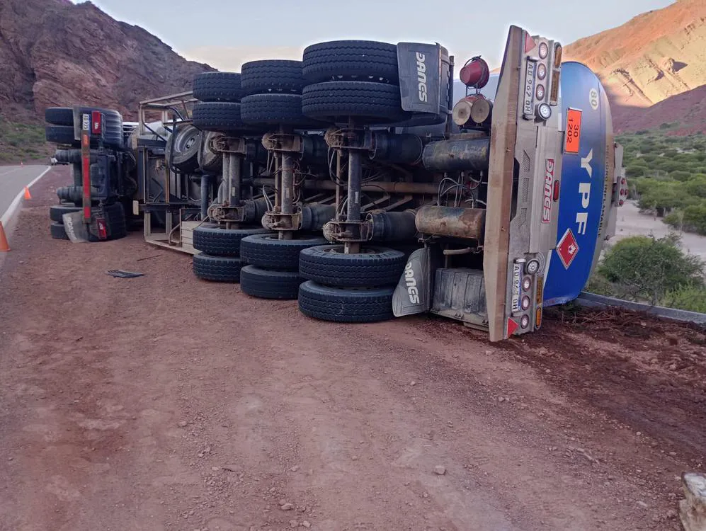 multimedia.normal.a8f2b6a6c96ad2d1.Y2FtaW9uIHlwZiB2b2xjYWRvX25vcm1hbC5qcGc=