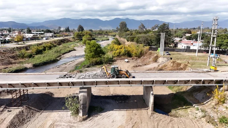 demolicion-viejo-puente-santa-lucia-9-768x432