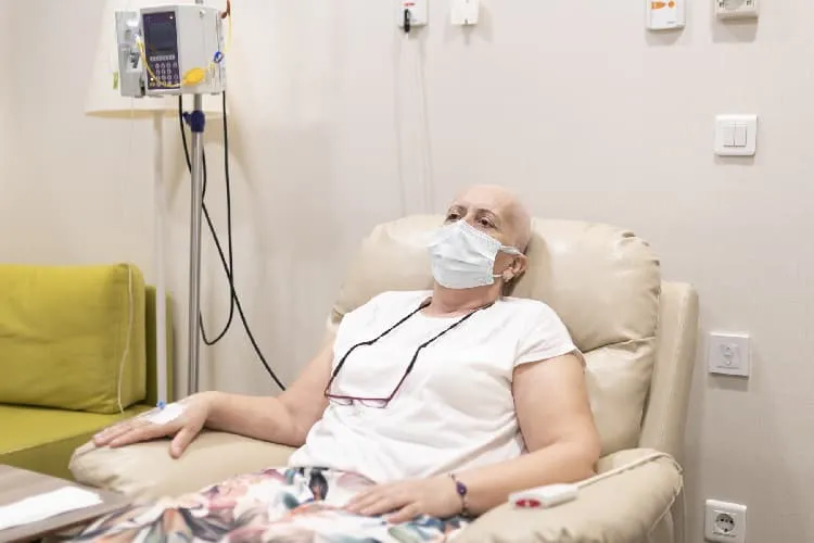 woman-chemo-750