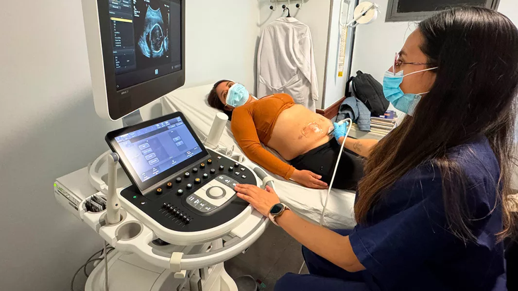 104820-gestaciones-de-alto-riesgo-son-atendidas-en-un-area-especial-del-hospital-materno-infantil