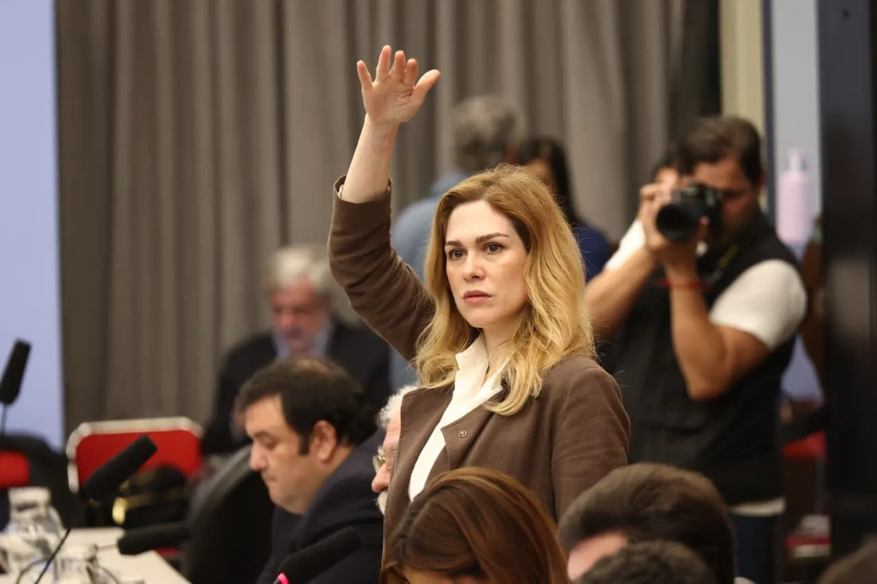 BBZYWOS5S5AMVHCMEJYKFPD5CA-ULU29T