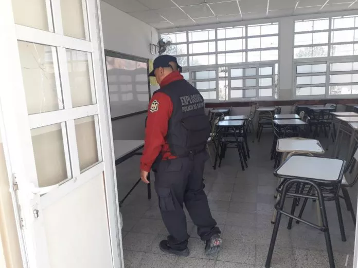 bombero1-696x522