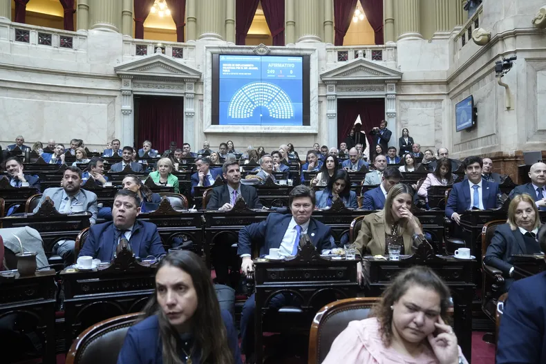 diputados-sesion-morosidad-y-discapacidad