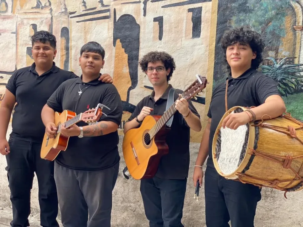 2grupo-achalay-1024x768