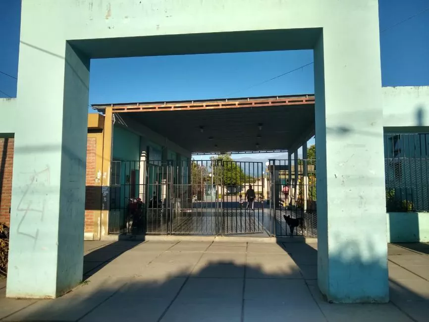 70153-sin-agua-la-escuela-cuchi-leguizamon-ruega-por-una-nueva-bomba