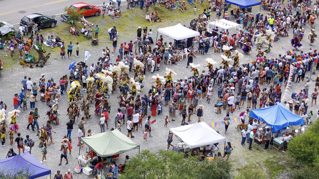 21813-carnaval-en-el-viaducto-el-toro-tradicion-cultura-y-paisaje-en-la-quebrada-del-toro