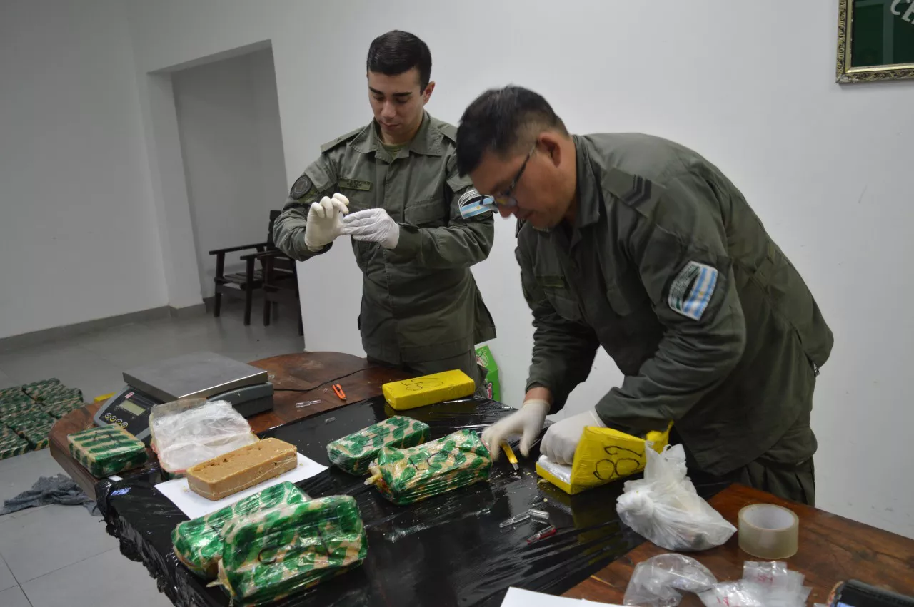 decomisan_93_kilos_de_cocaina_en_el_limite_internacional_con_bolivia_3