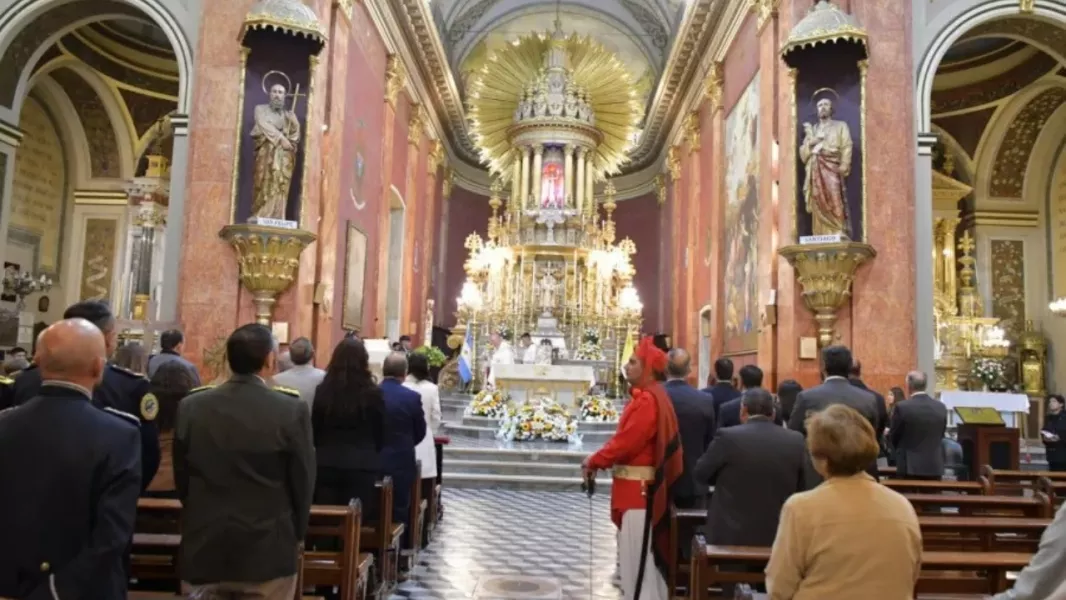 23279-salta-conmemorara-el-216-aniversario-de-la-revolucion-de-mayo-con-actos-oficiales-en-la-catedral-y-el-cabildo-historico-20260524220323