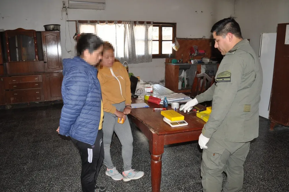 ESORAN-4 KILOS 115 GR COCAINA- (3)