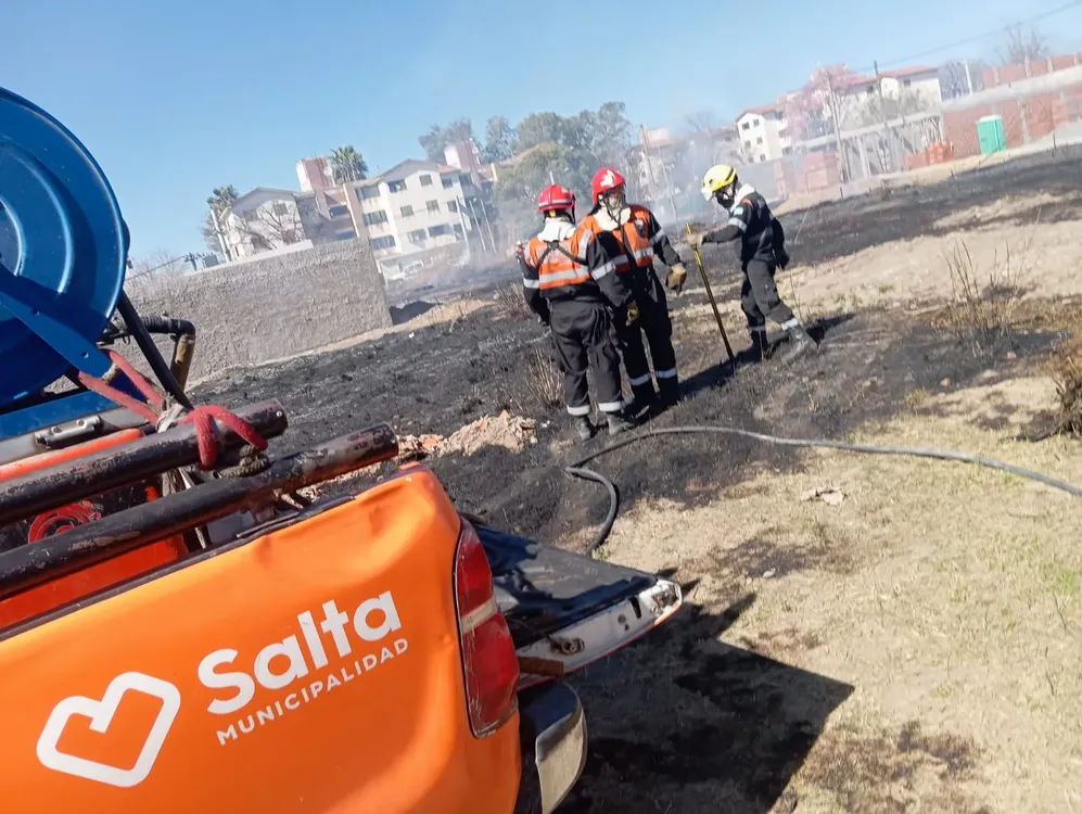 incendio-de-pastizales-en-zona-sur-5
